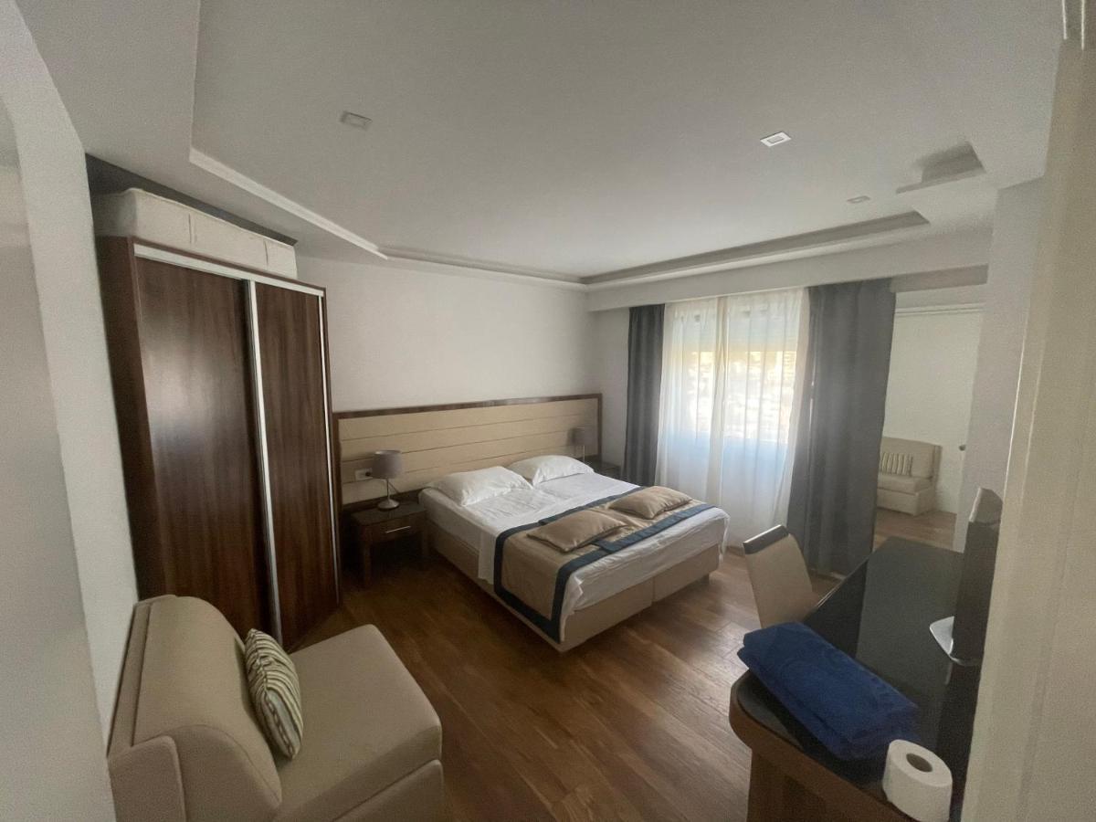 M House Bed & Breakfast Dubrovnik Exterior photo